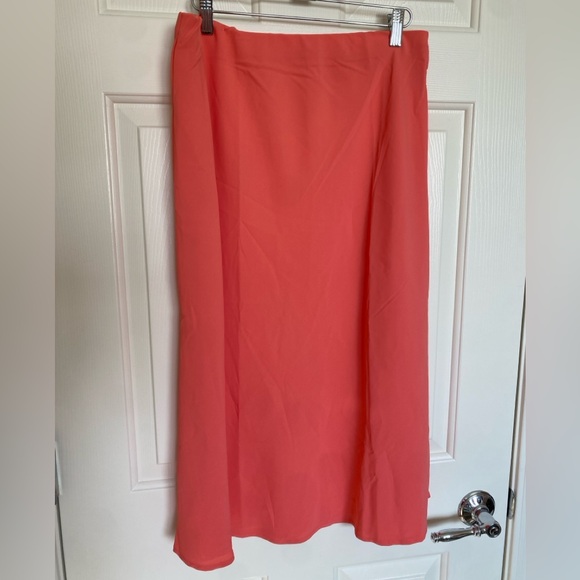 Coral Colored Skirt NWT - Picture 1 of 12